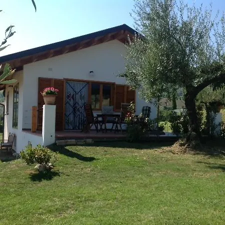 Holiday home Casa Carolina Santa Maria Montebello di Bertona